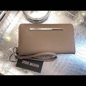 NWT Steve Madden Wallet